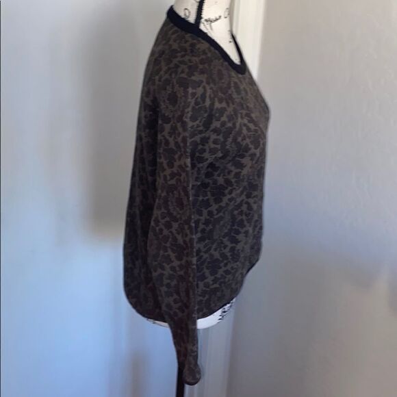 Lou & Grey Floral Print Design Pullover Sweater Feminine Casual Boho Work - Picture 4 of 9